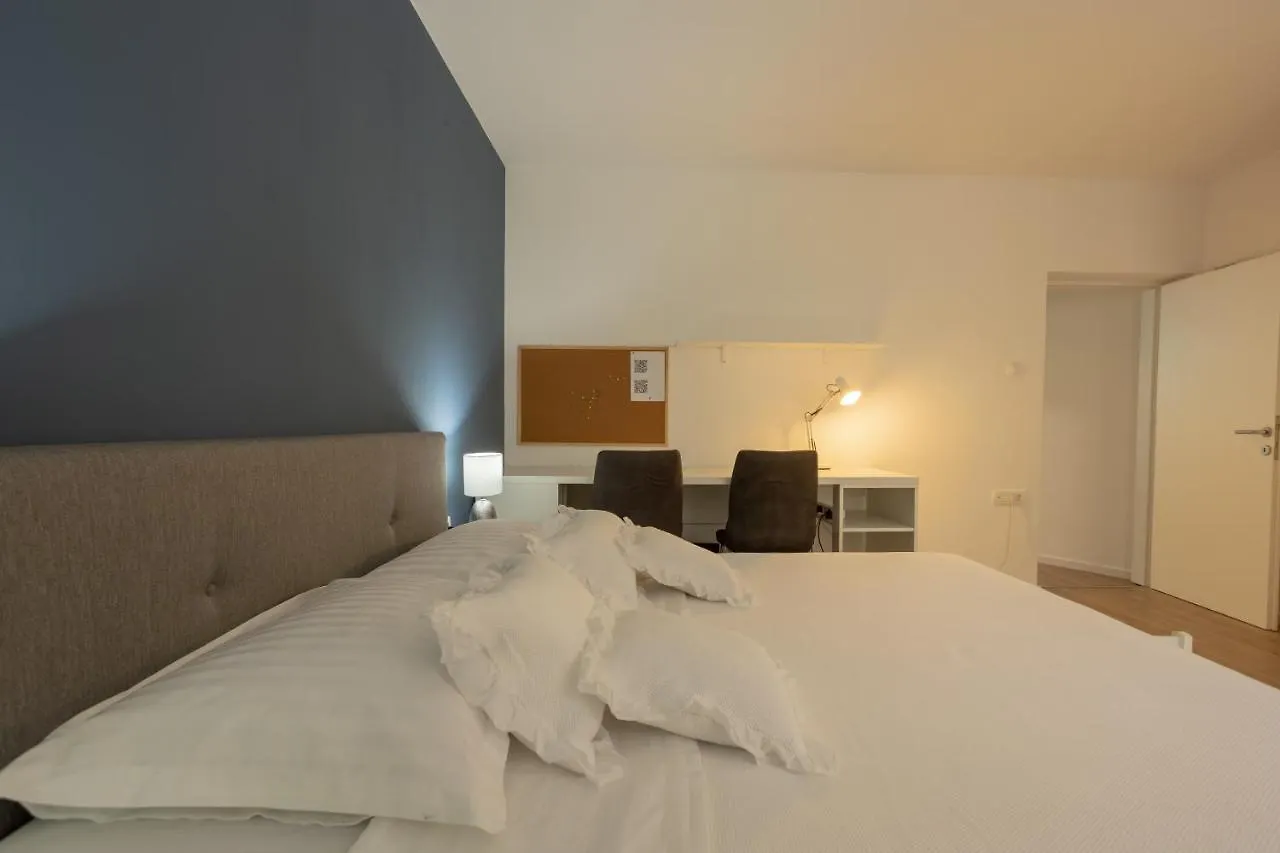 Apartman Citromelo Split 0*,